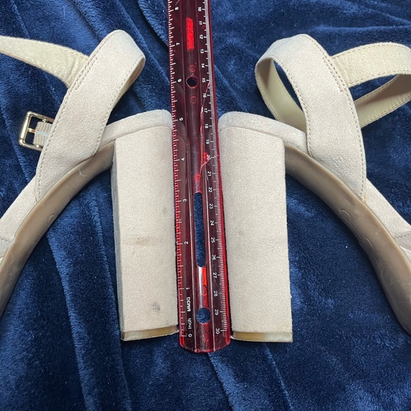 Jessica Simpson Heels - Picture 4 of 4